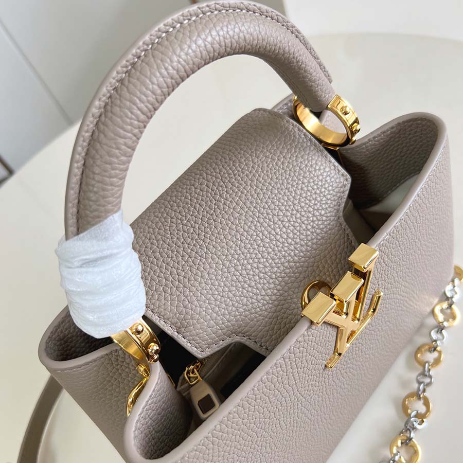 Louis Vuitton Capucines BB Taurillon Louis Vuitton Capucines BB Taurillon