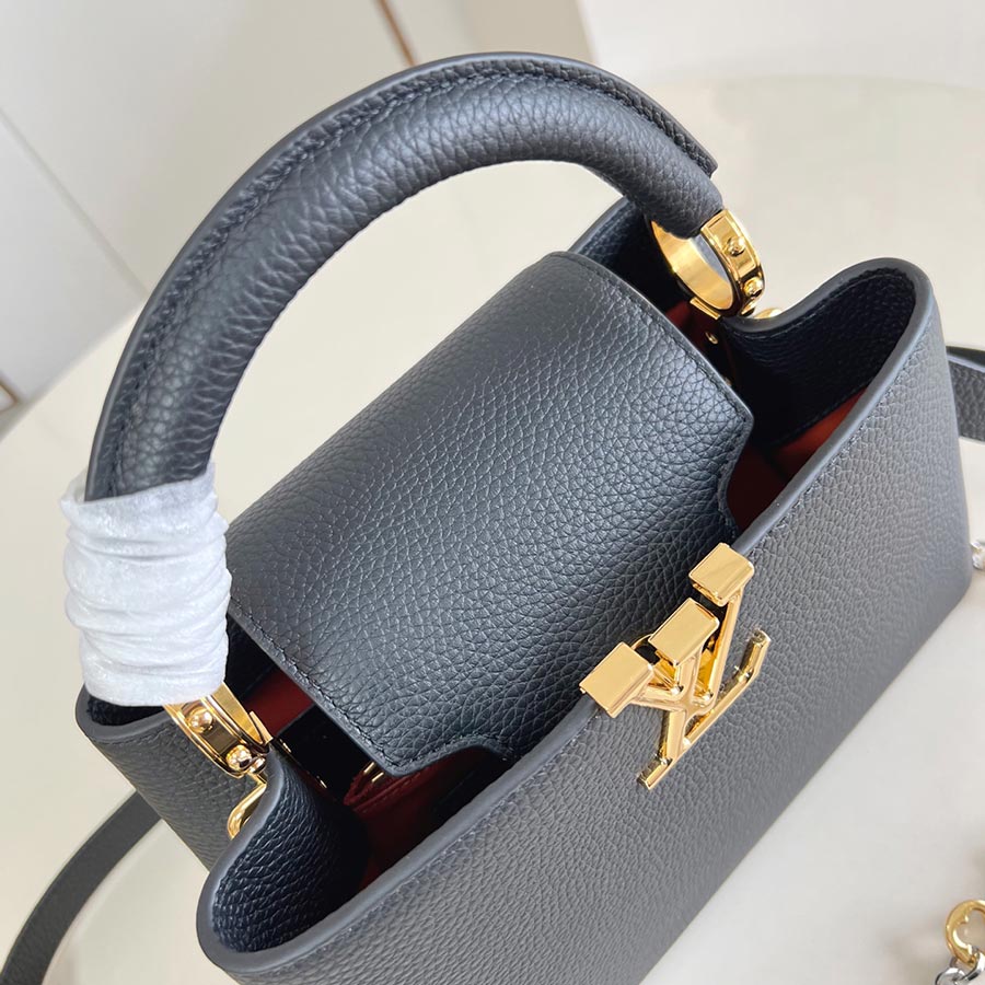 Louis Vuitton Capucines BB Taurillon Louis Vuitton Capucines BB Taurillon