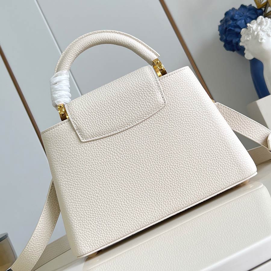 Louis Vuitton Capucines BB Taurillon Louis Vuitton Capucines BB Taurillon