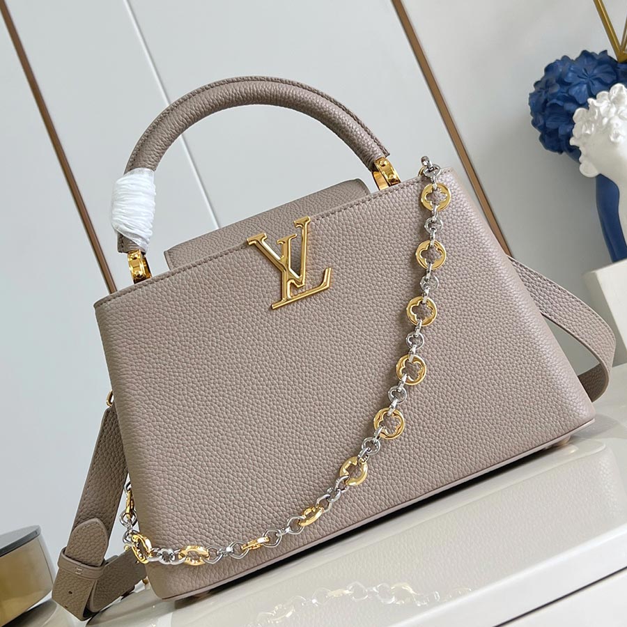 Louis Vuitton Capucines Chain On You
