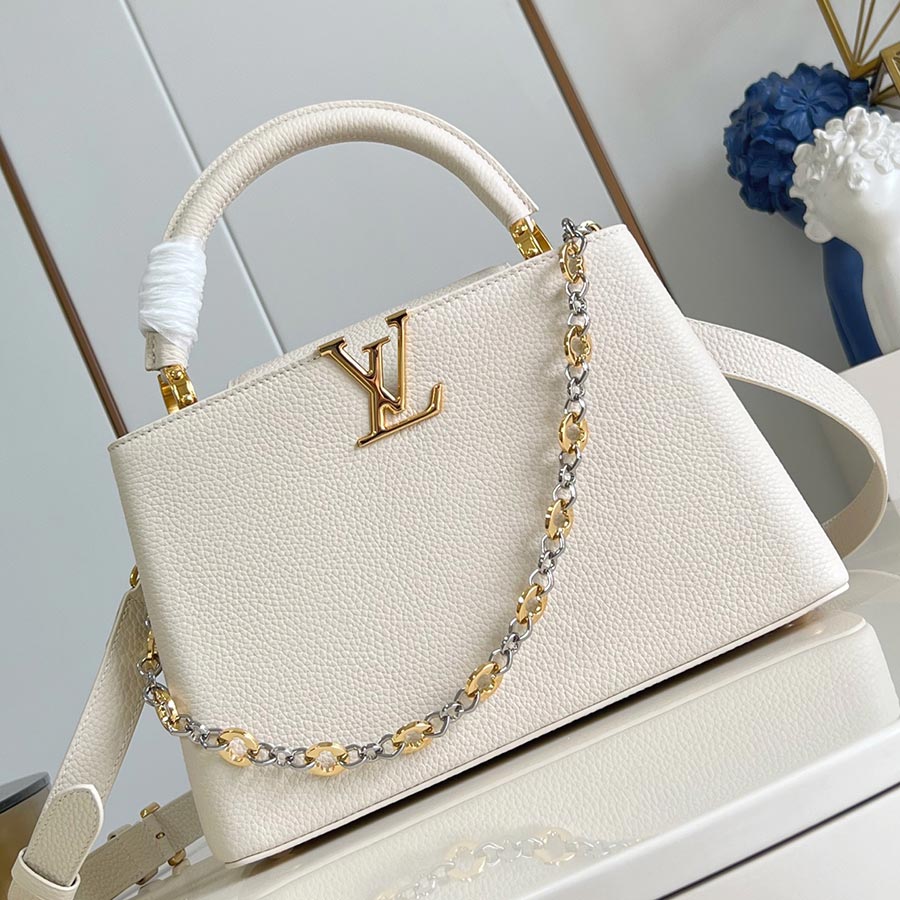 Louis Vuitton Capucines Chain On You