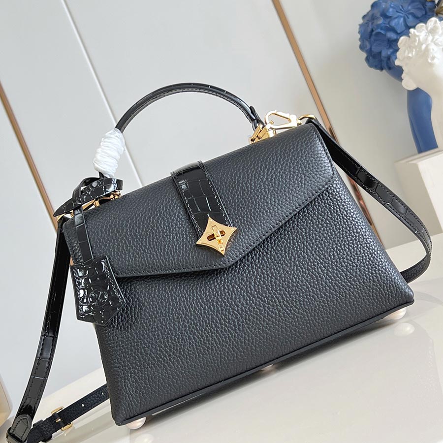 Louis Vuitton Rose des Vents