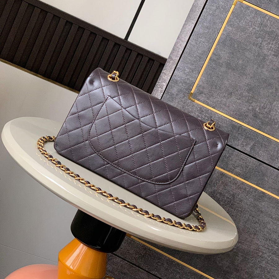 CHANEL Jumbo Classic Caviar Double Flap