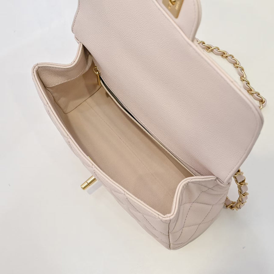 CHANEL Jumbo Classic Caviar Double Flap