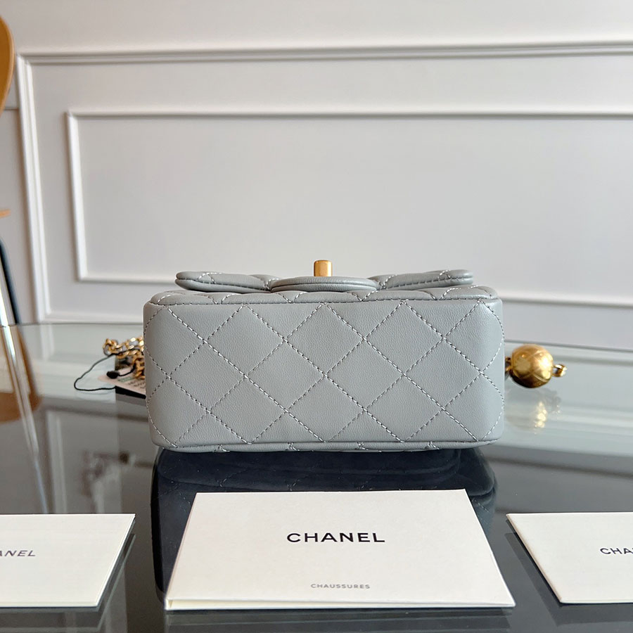 CHANEL  Jumbo Classic Caviar Double Flap