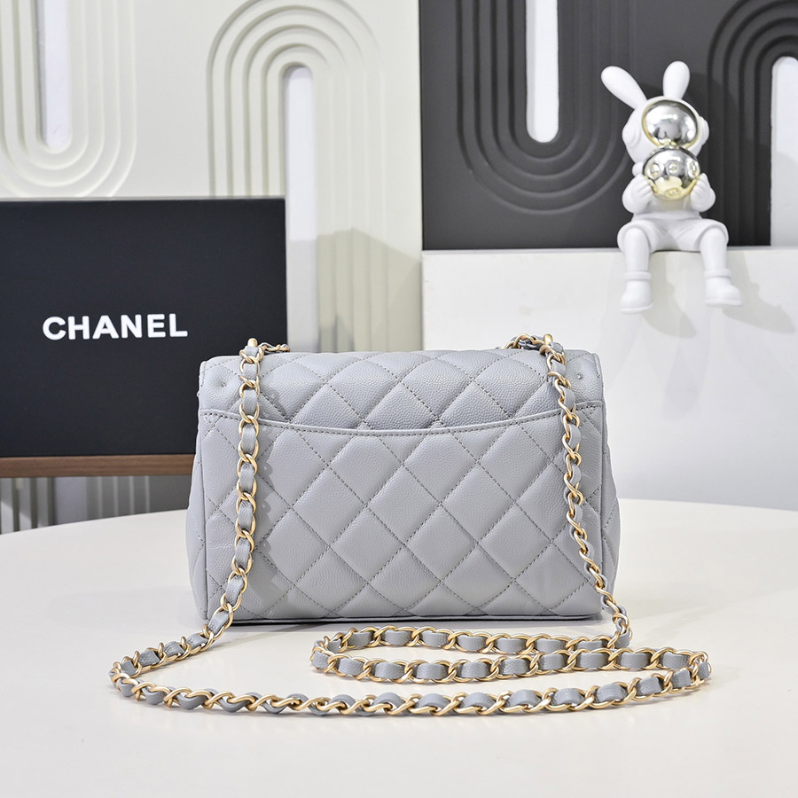 CHANEL  Jumbo Classic Caviar Double Flap