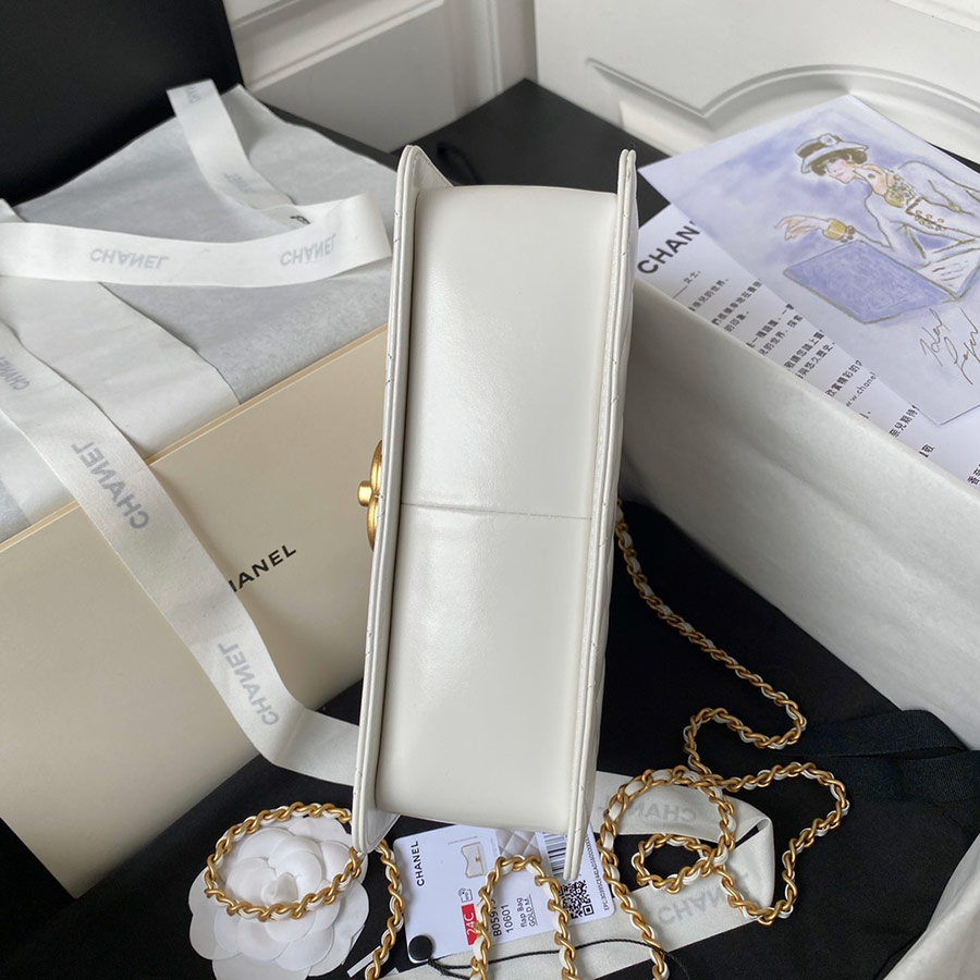 CHANEL Jumbo Classic Caviar Double Flap