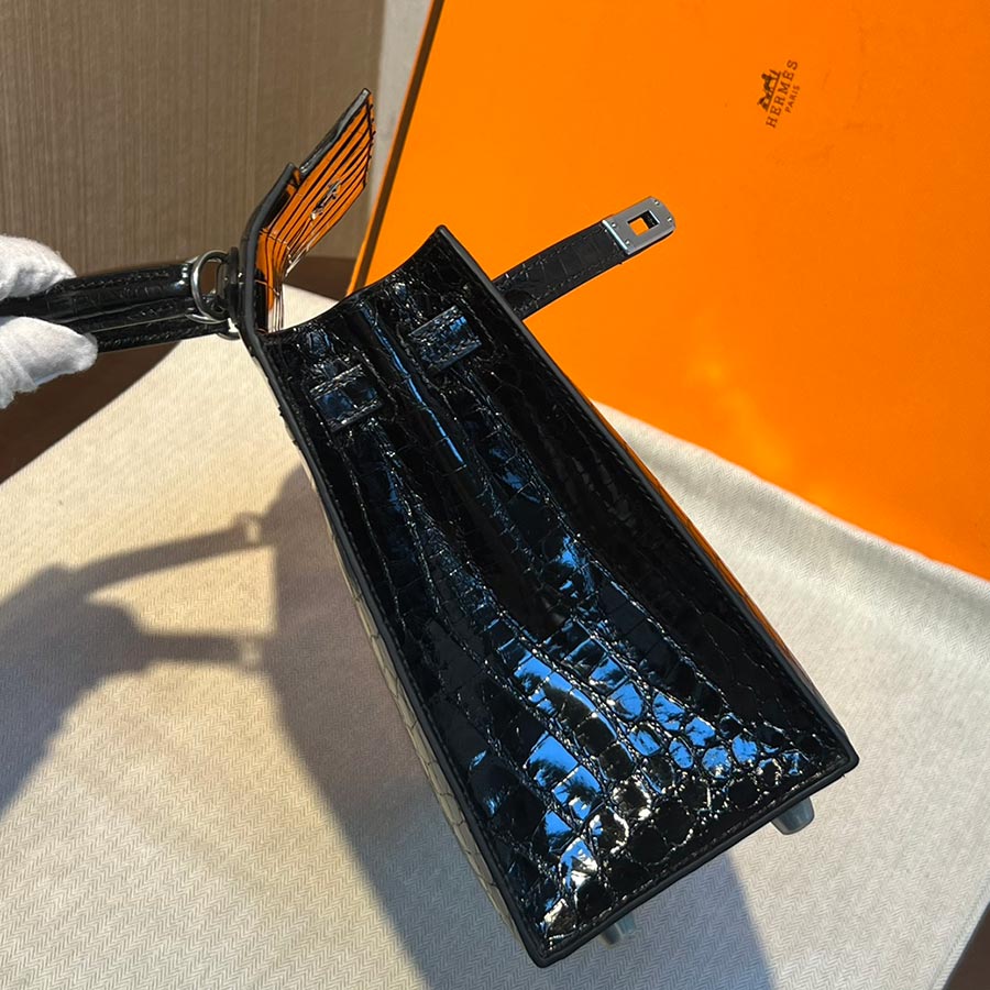 Hermès Kelly hand bag