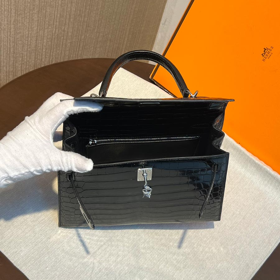 Hermès Kelly hand bag