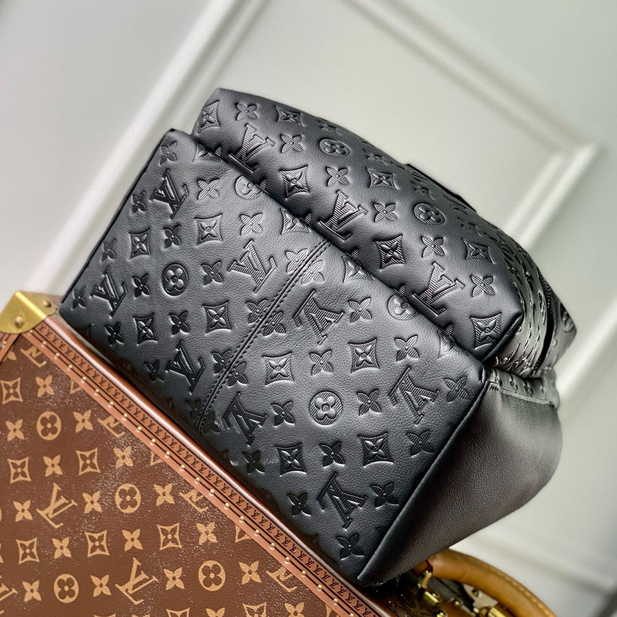 LOUIS VUITTON DISCOVERY BACKPACK LOUIS VUITTON DISCOVERY BACKPACK
