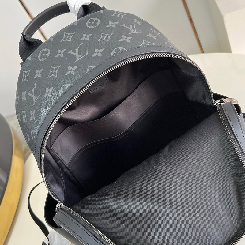 LOUIS VUITTON DISCOVERY BACKPACK LOUIS VUITTON DISCOVERY BACKPACK