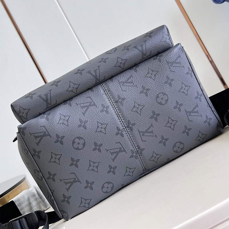 LOUIS VUITTON DISCOVERY BACKPACK LOUIS VUITTON DISCOVERY BACKPACK