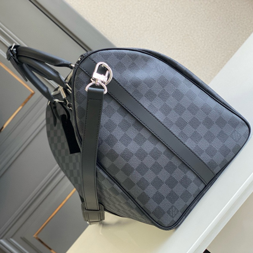 LOUIS VUITTON KEEPALL BANDOULIÈRE 50 LOUIS VUITTON KEEPALL BANDOULIÈRE 50