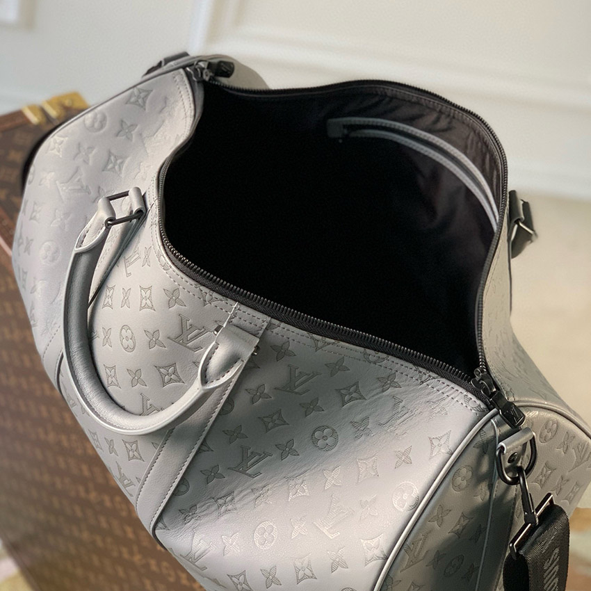 LOUIS VUITTON KEEPALL BANDOULIÈRE GREY LOUIS VUITTON KEEPALL BANDOULIÈRE GREY