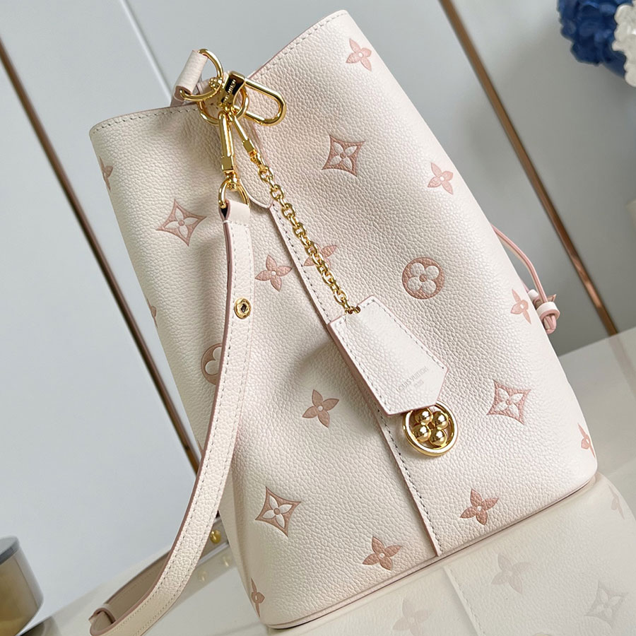 Louis Vuitton NéoNoé Monogram Empreinte Louis Vuitton NéoNoé Monogram Empreinte