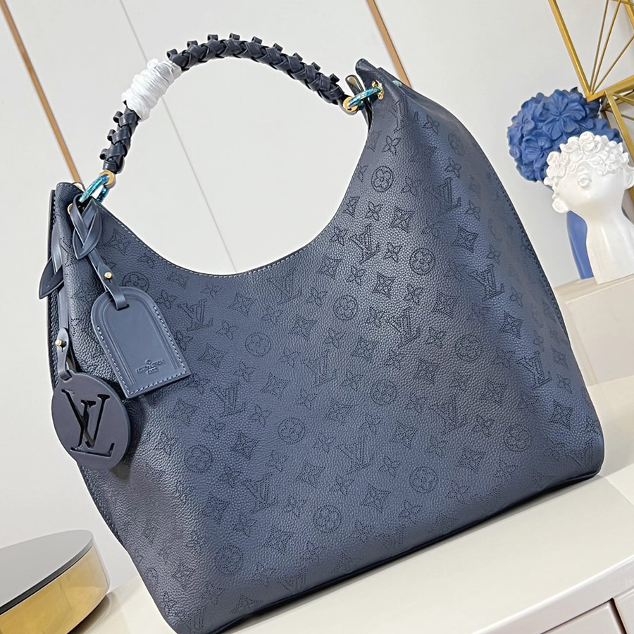 Louis Vuitton   Carmel hobo  Taurillon 