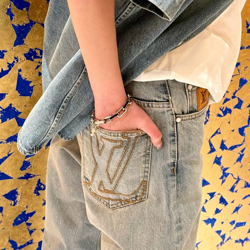 LOUIS VUITTON LOGO JEANS