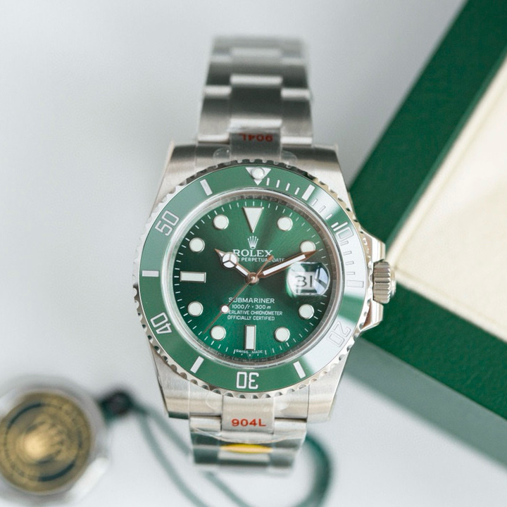 Rolex Submariner Date