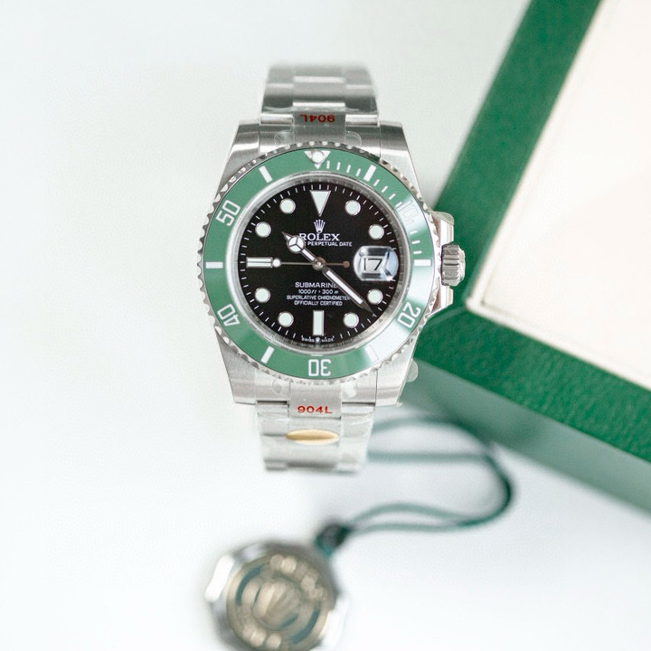 ROLEX SUBMARINER DATE