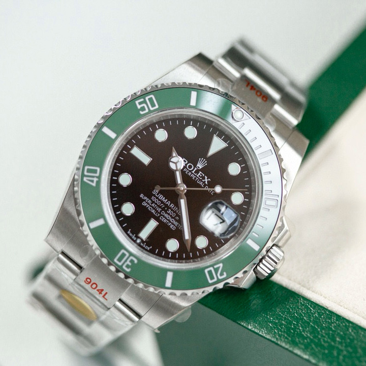 ROLEX SUBMARINER DATE ROLEX SUBMARINER DATE