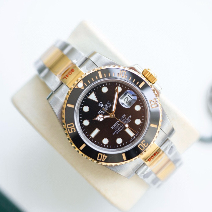 Rolex Submariner Date