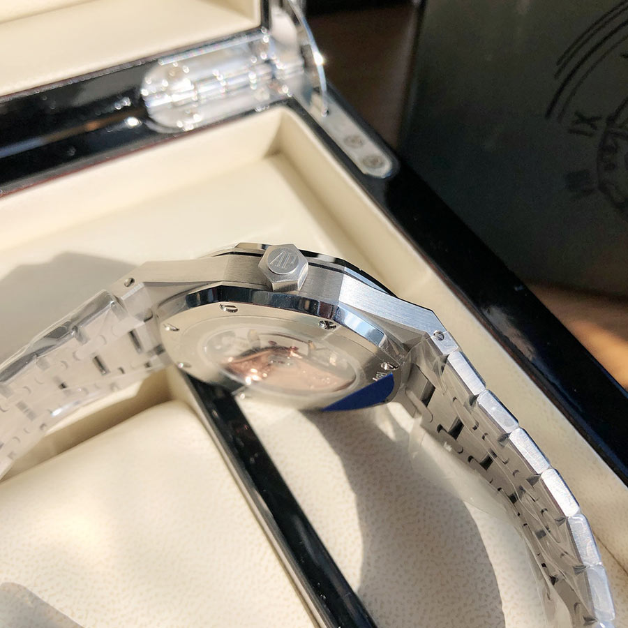 Audemars  Piguet