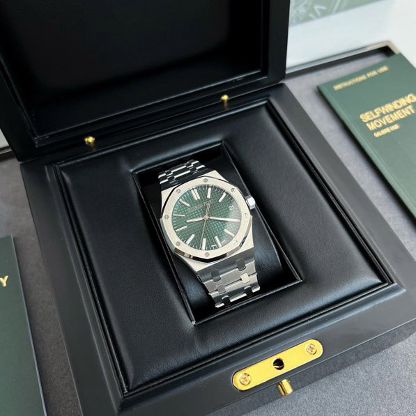 Audemars  Piguet