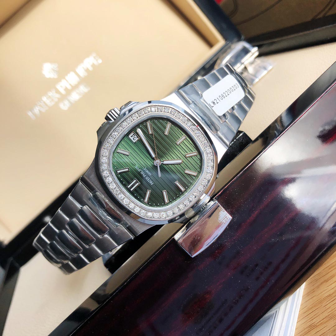 Patek Philippe  Nautilus