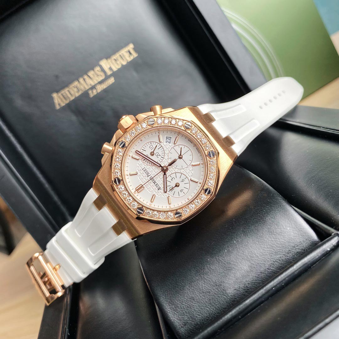 Audemars Piguet “Méga Tapisserie ”