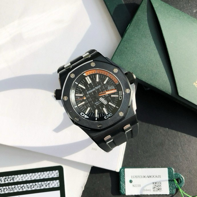 Audemars Piguet Royal Oak Offshore Diver Ref. Audemars Piguet Royal Oak Offshore Diver Ref.