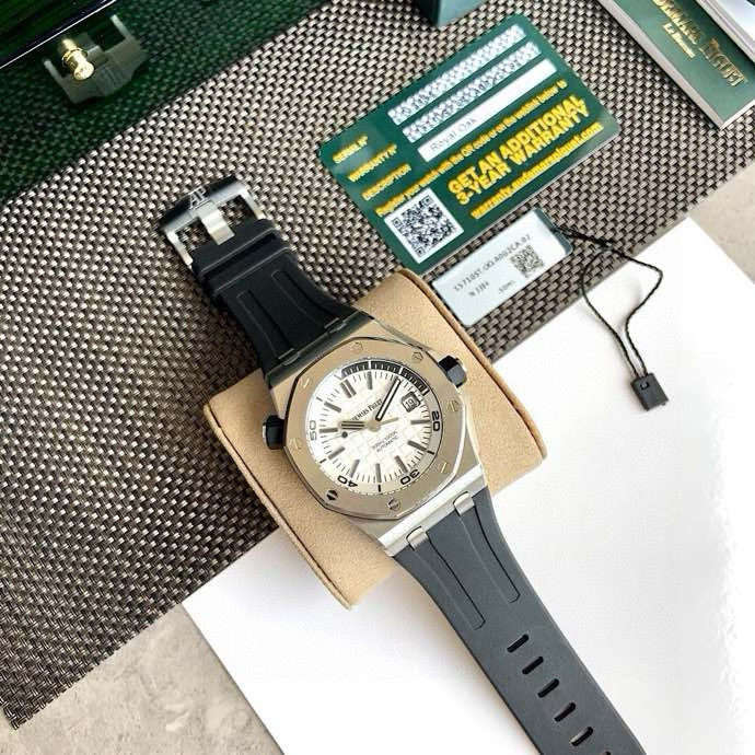 Audemars Piguet Royal Oak Offshore Diver Ref. Audemars Piguet Royal Oak Offshore Diver Ref.
