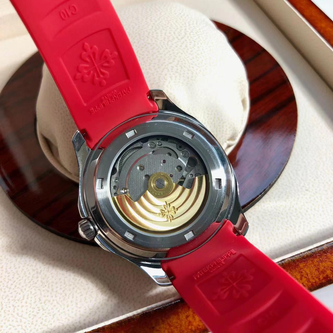 Patek Philippe AQUANAUT